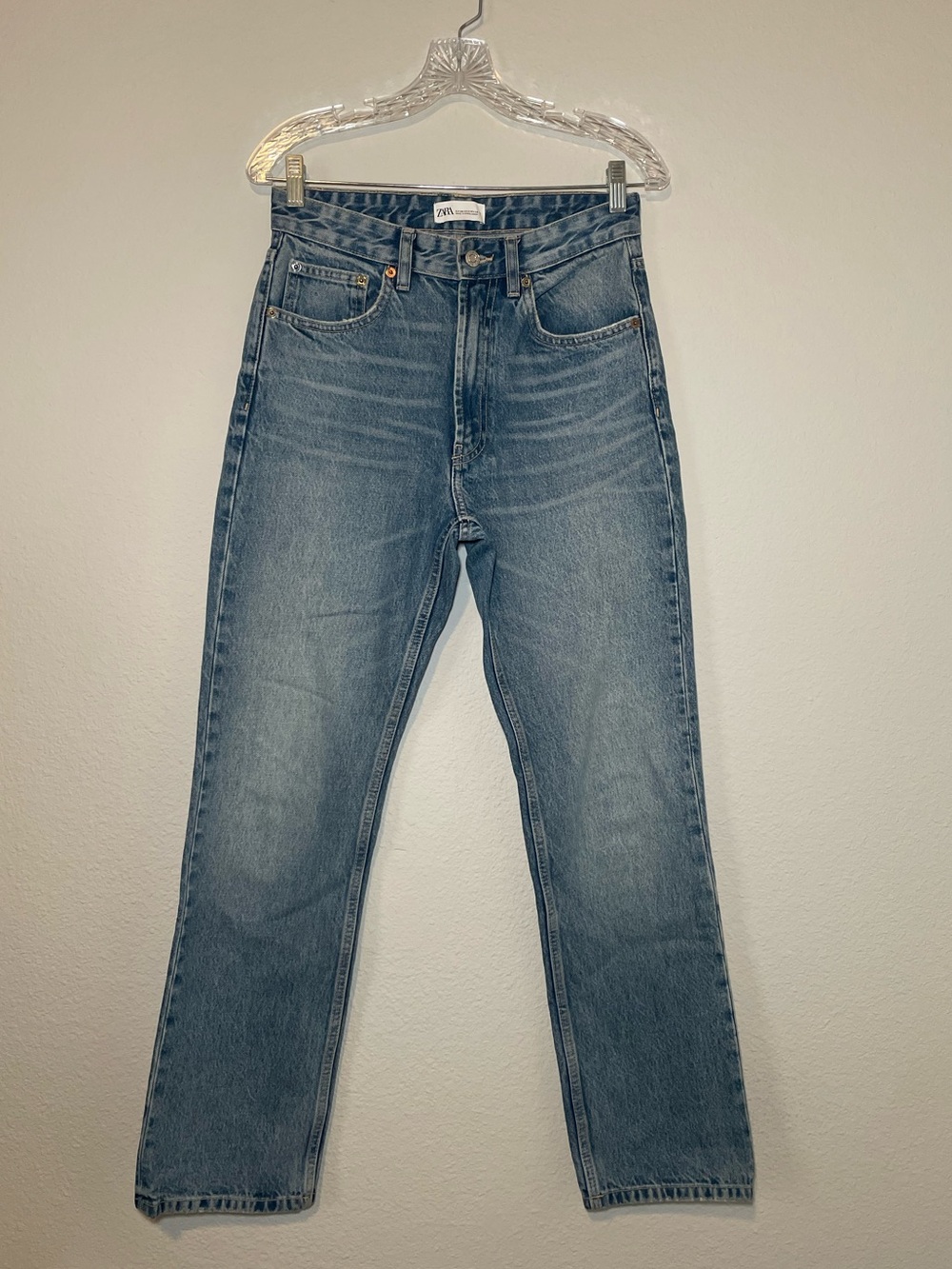 Zara Women's Medium Wash Denim Straight‎ Leg Mid Rise Jeans Sz 6